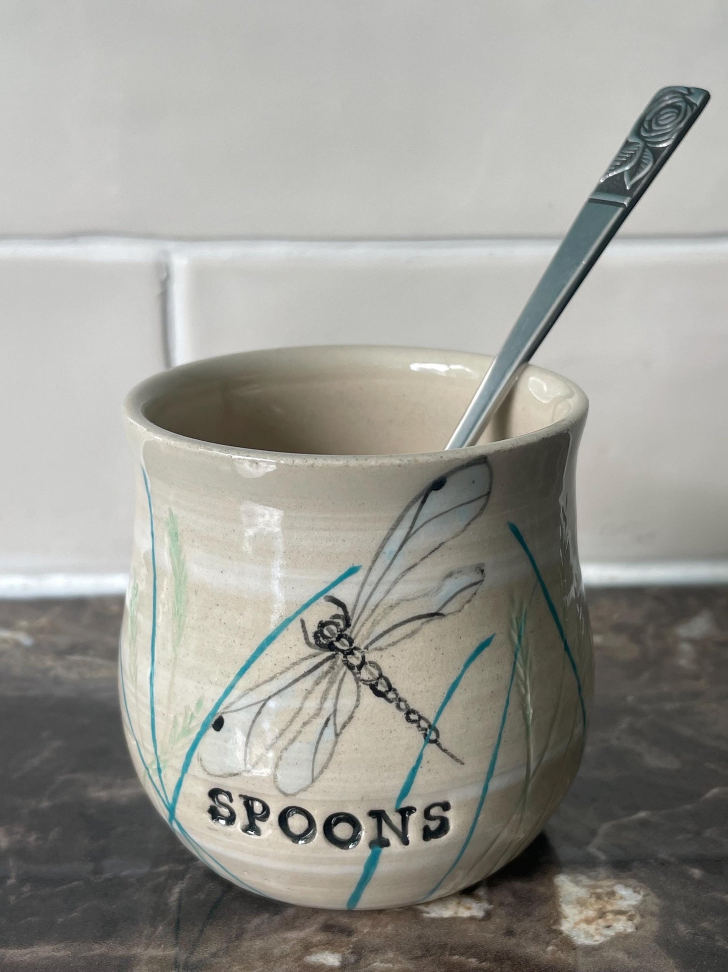Dragonfly spoon pot