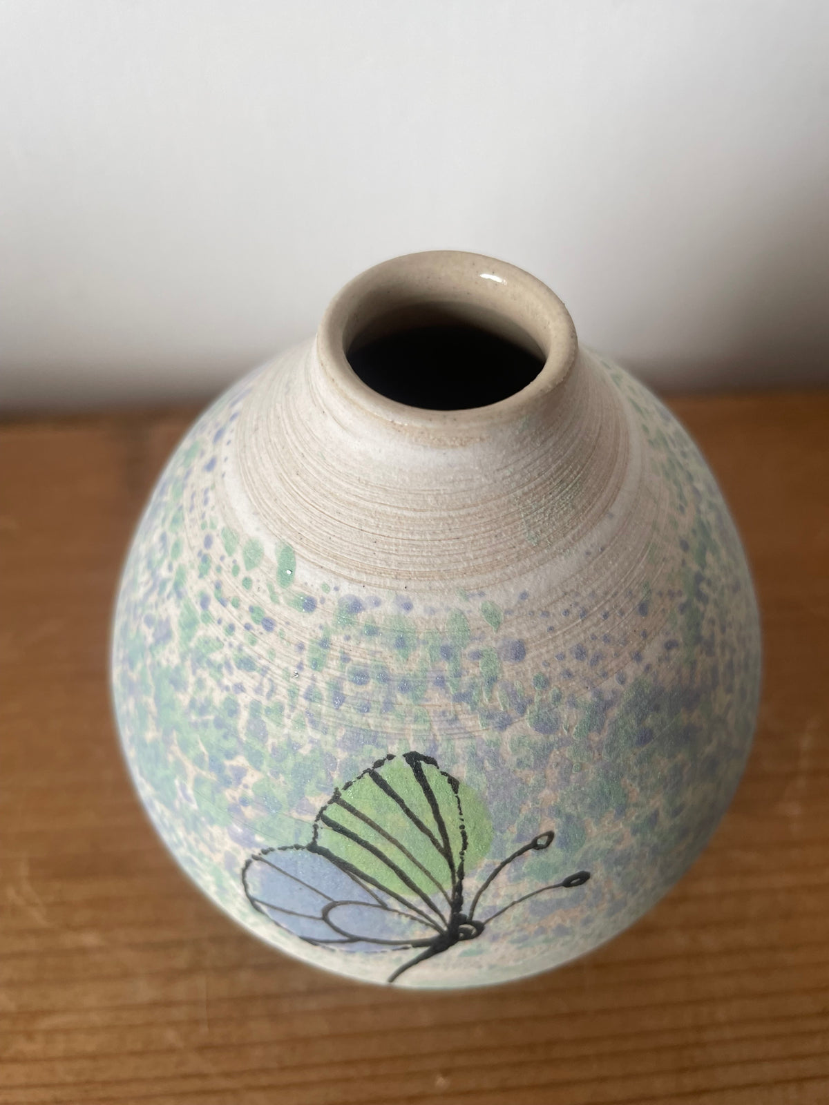 Ceramic butterfly diffuser.