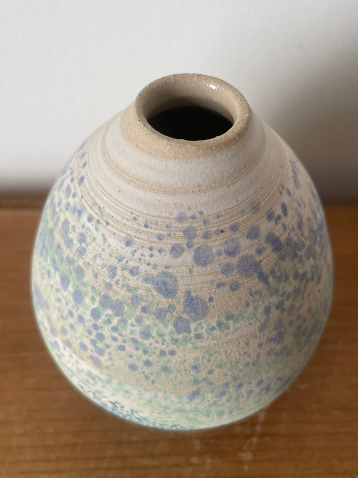 Diffuser ceramic butterfly.