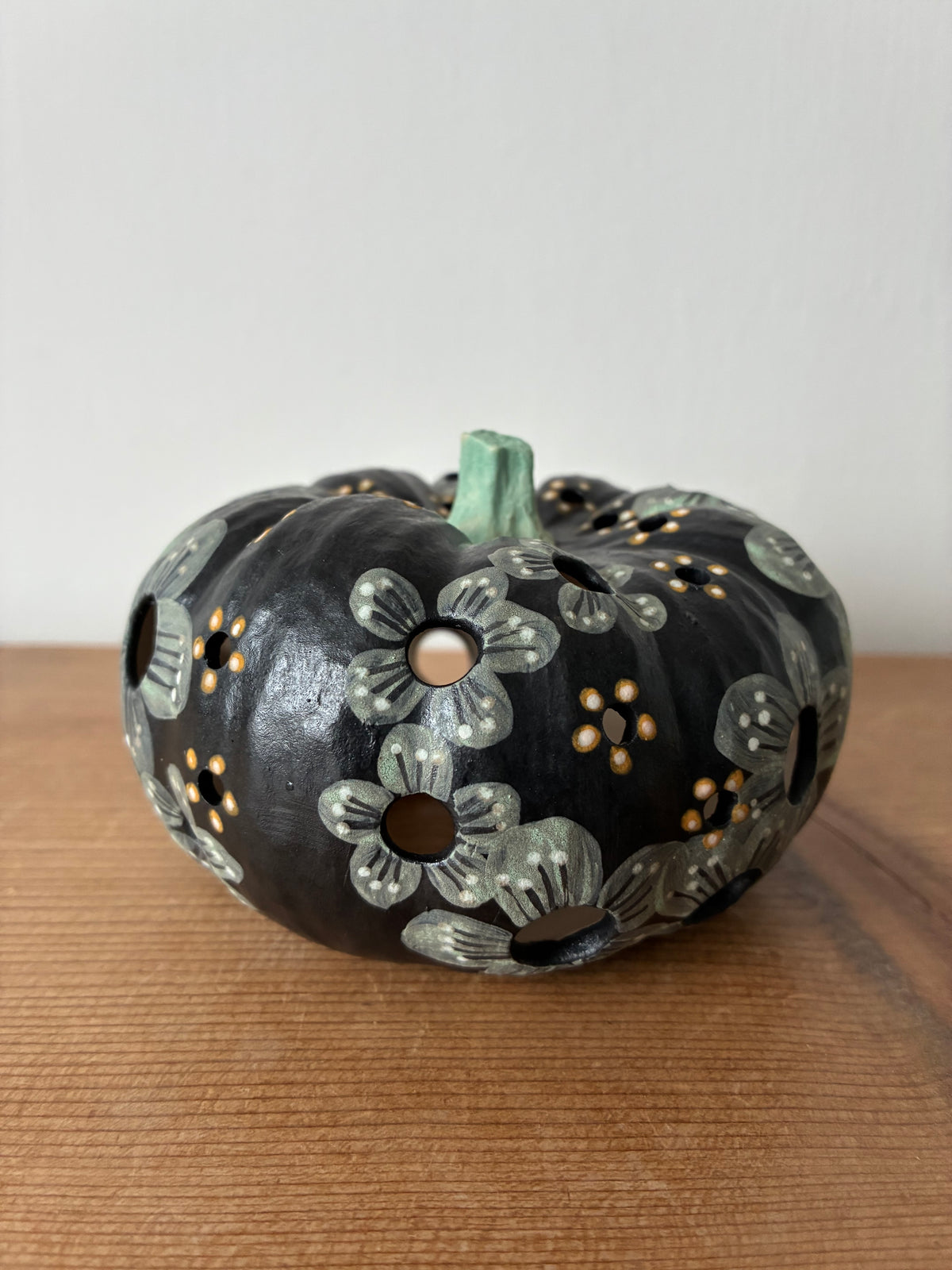 Ceramic pumpkin