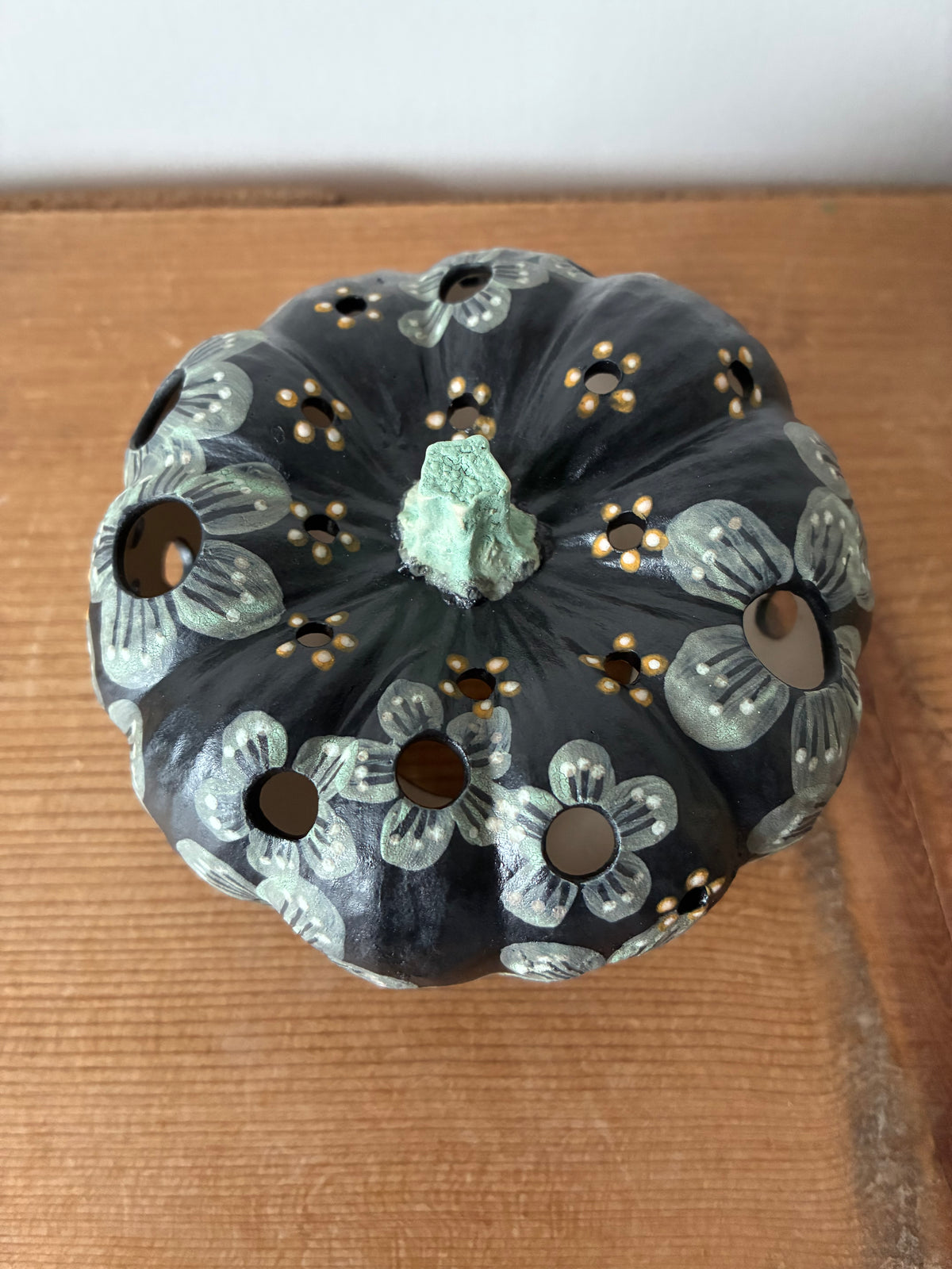 Ceramic pumpkin