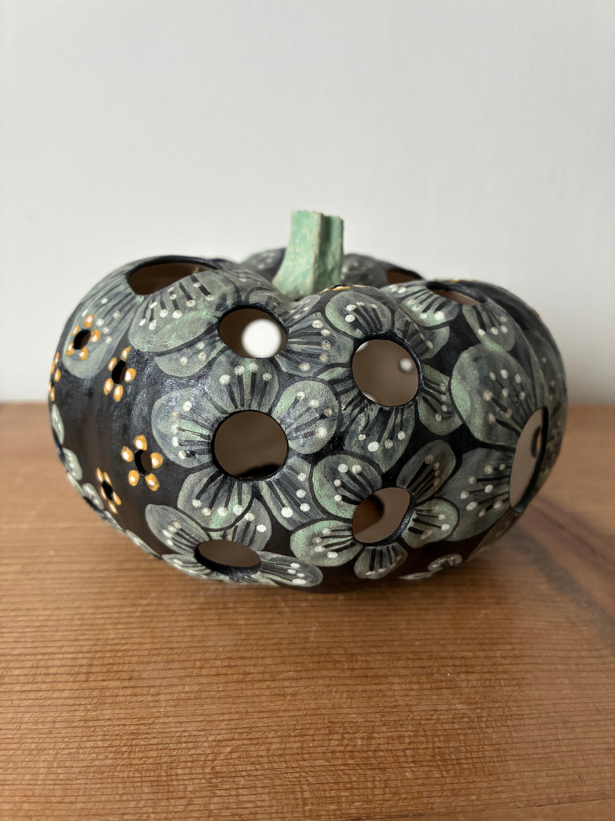 Ceramic pumpkin