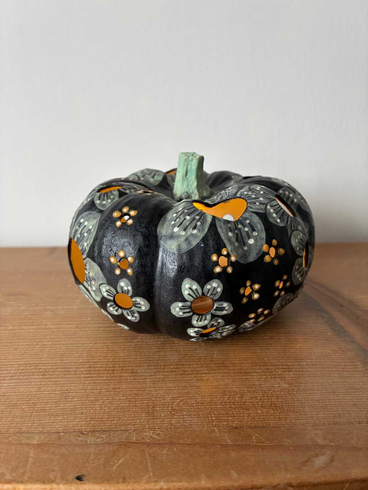 Ceramic pumpkin