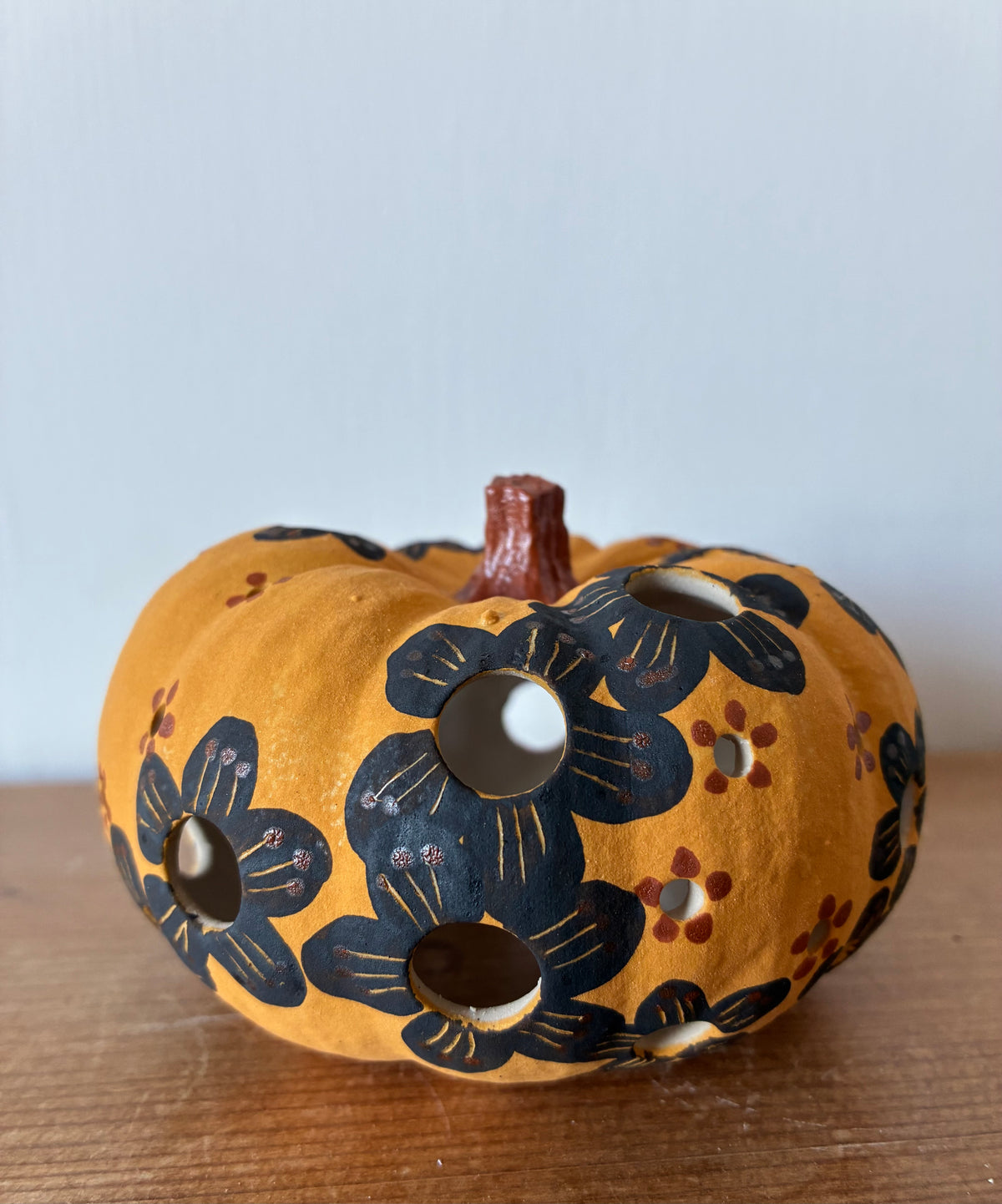 Ceramic pumpkin