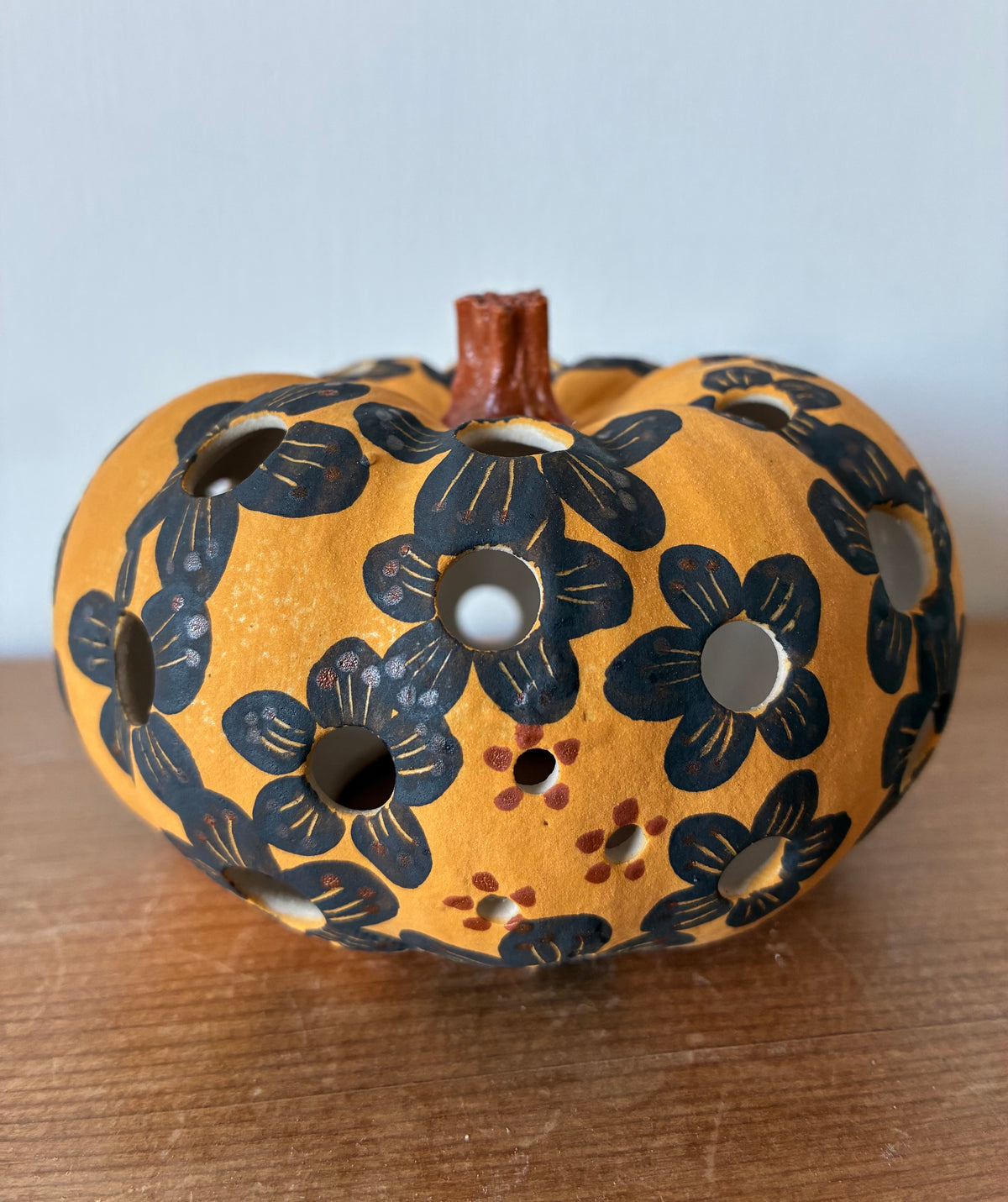 Ceramic pumpkin