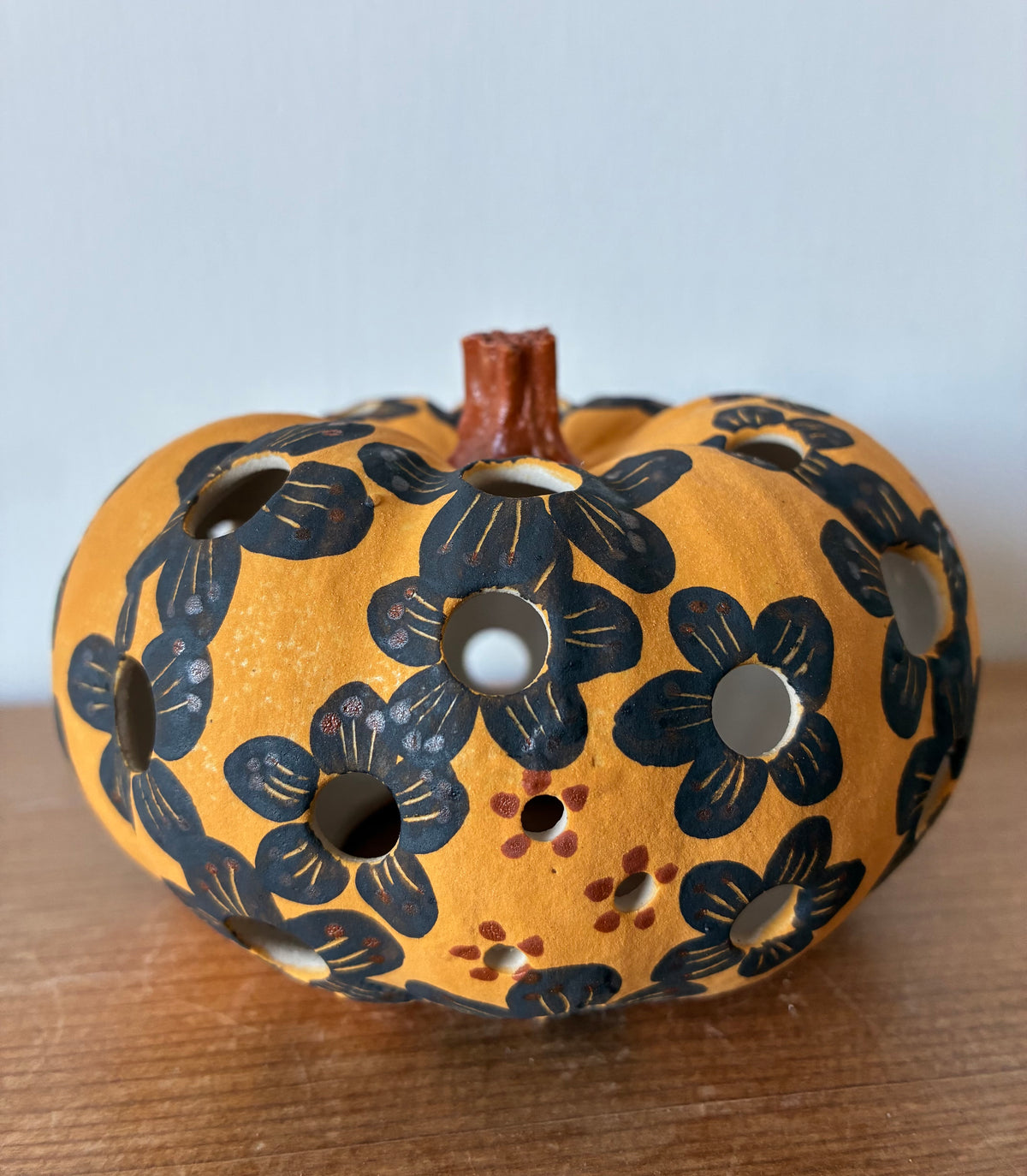 Ceramic pumpkin