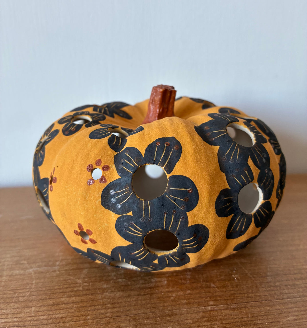 Ceramic pumpkin
