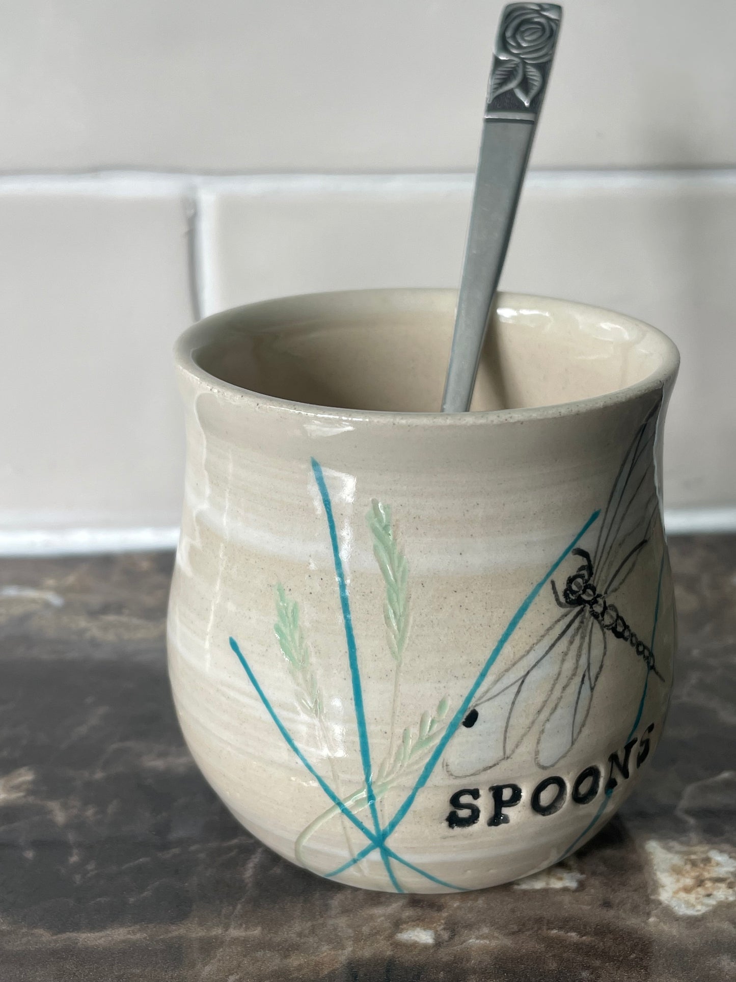 Dragonfly spoon pot