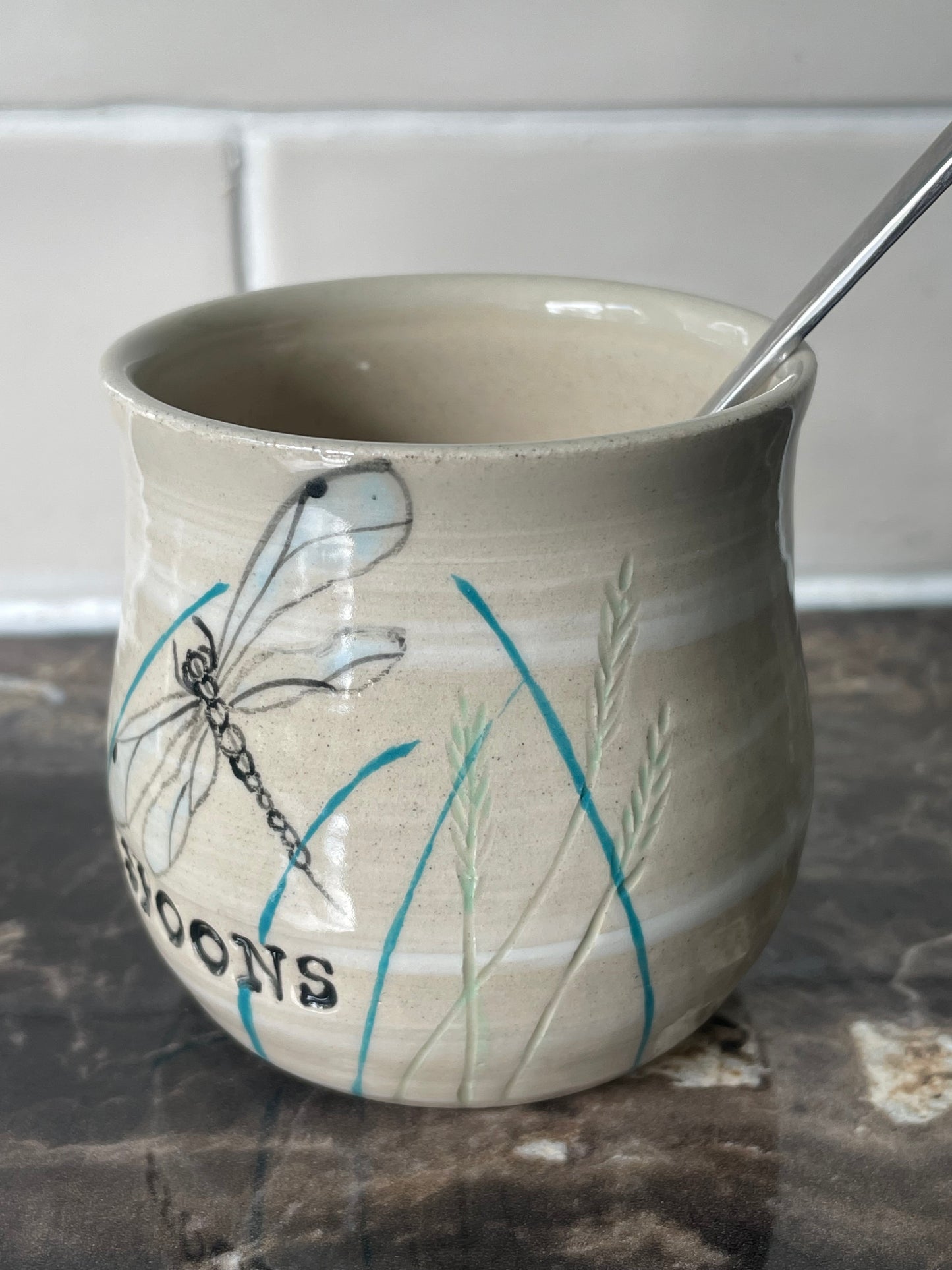 Dragonfly spoon pot
